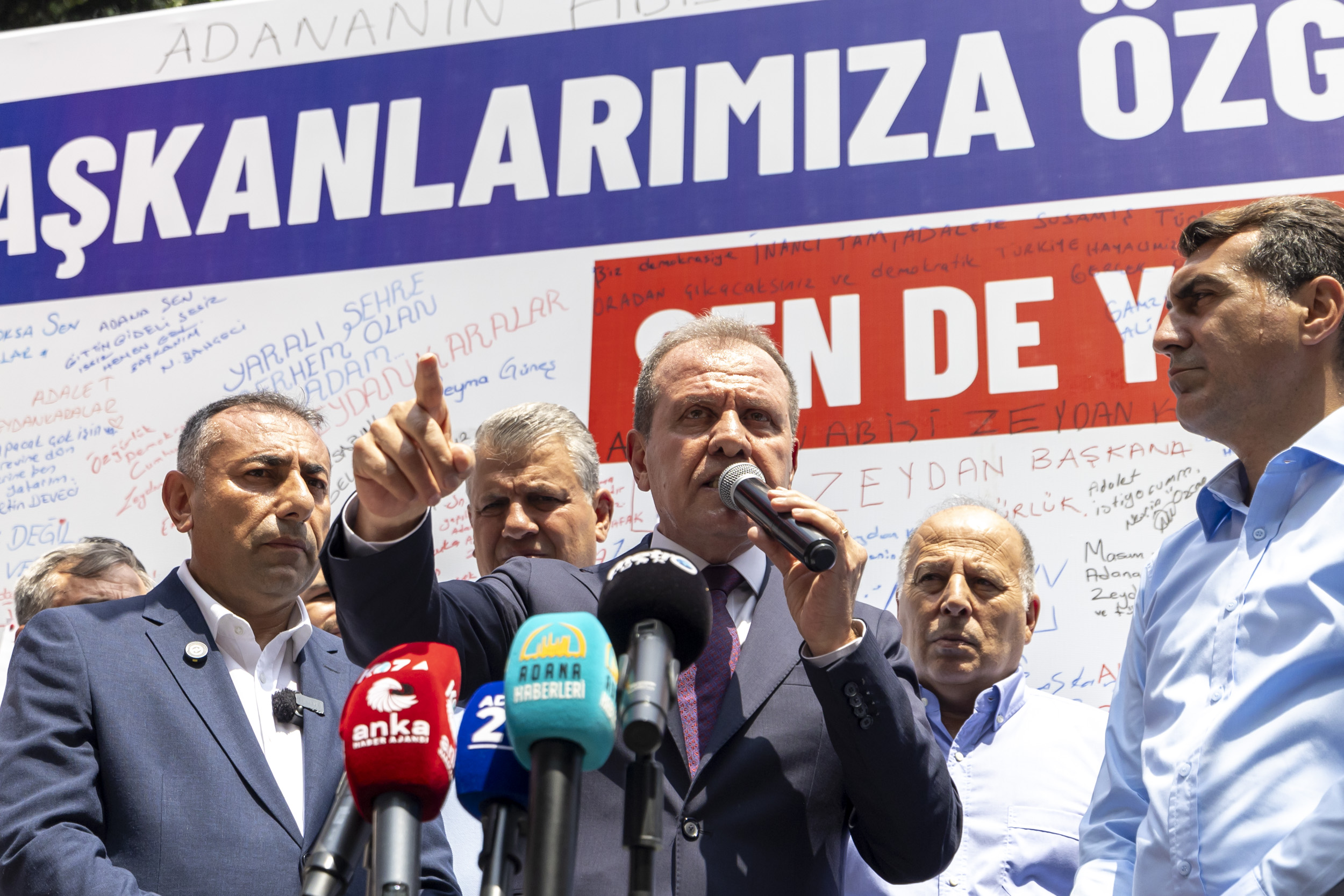 BAŞKAN SEÇER, ADANA BÜYÜKŞEHİR BELEDİYESİ’Nİ ZİYARET ETTİ