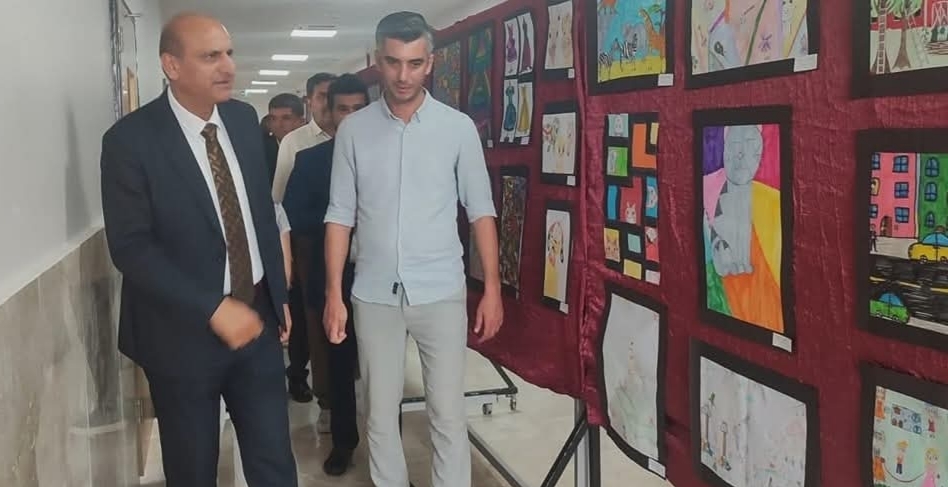 TARSUS İLÇE MİLLİ EĞİTİM MÜDÜRÜ MUSTAFA ANTEPLİOĞLU RESİM SERGİSİ VE KERMES ETKİNLİĞİNE KATILDI