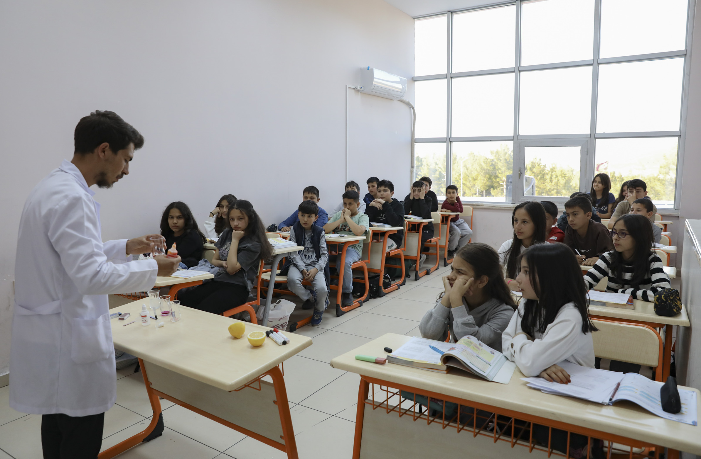 MERSİN BÜYÜKŞEHİR BELEDİYESİ, EĞİTİMDEKİ BAŞARI ÇITASINI BİR KEZ DAHA YÜKSELTTİ