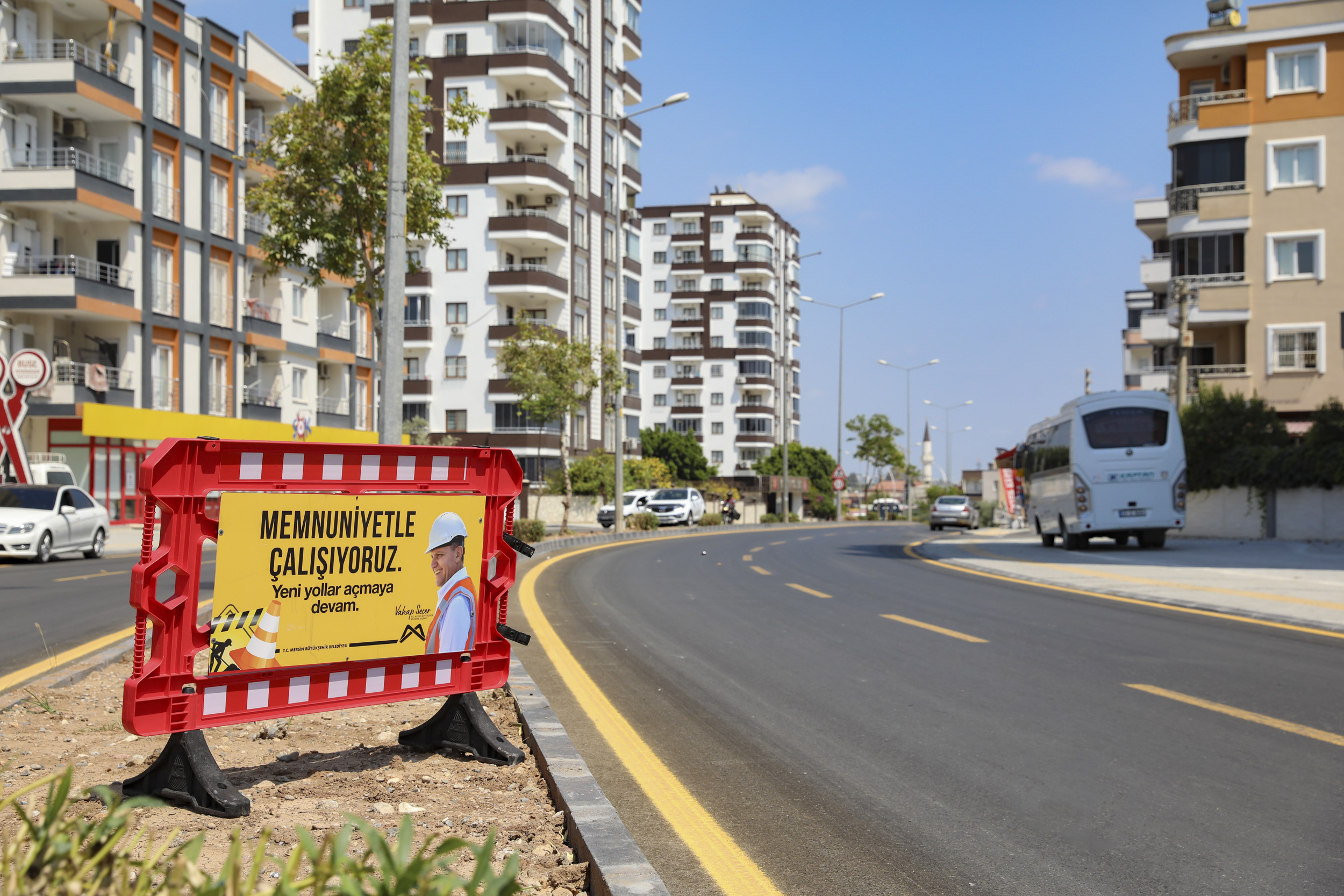 YAVUZ SULTAN SELİM CADDESİ BÜYÜKŞEHİR’LE YENİ YÜZÜNE KAVUŞTU