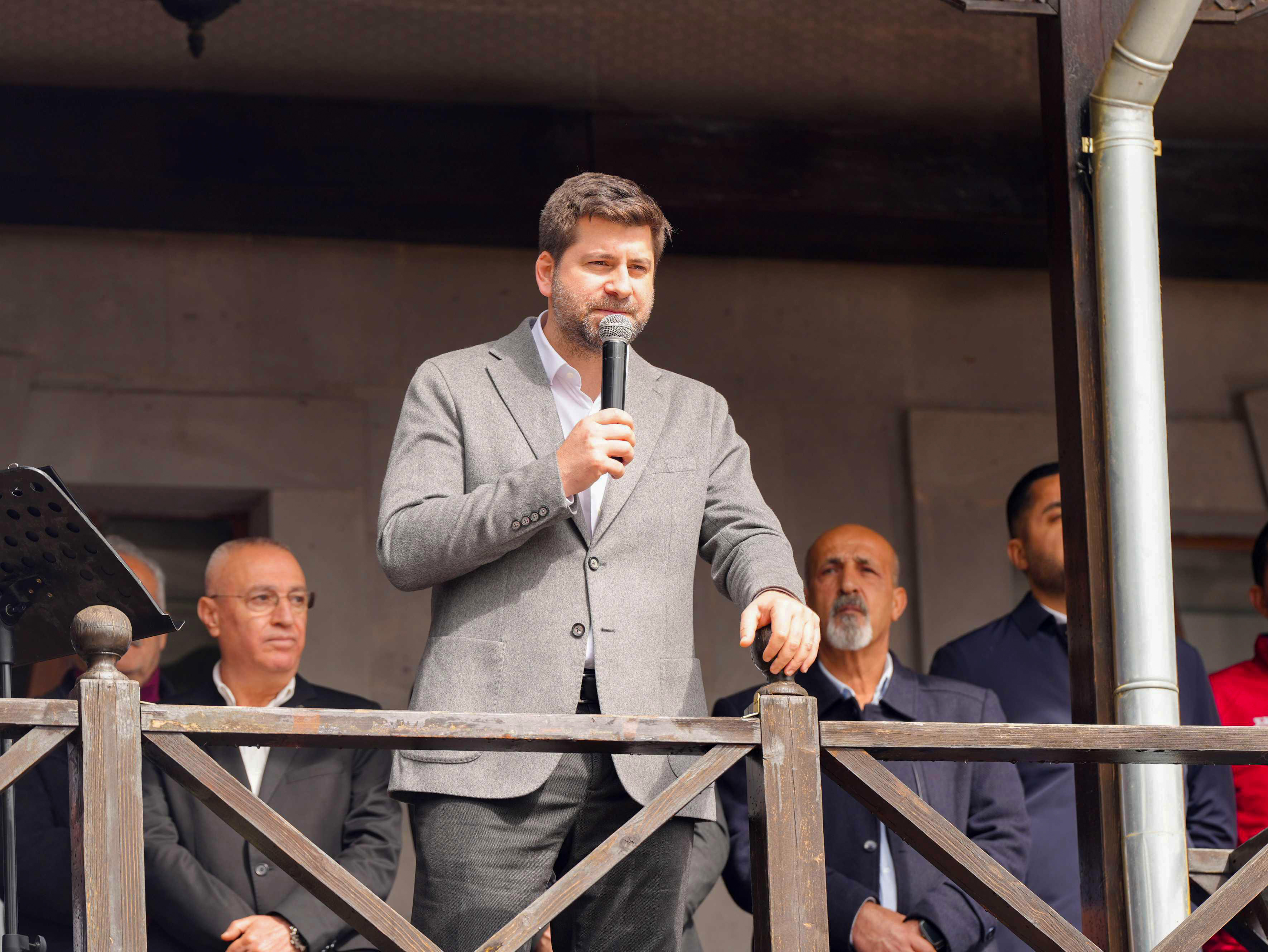 TARSUS BELEDİYESİ’NDE PERSONELE YÜZDE 32 ZAM