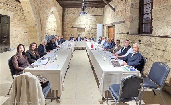 TARSUS TİCARET BORSASI ’NDA SEKTÖRLERİN GÜNCEL SORUNLARI MASAYA YATIRILDI
