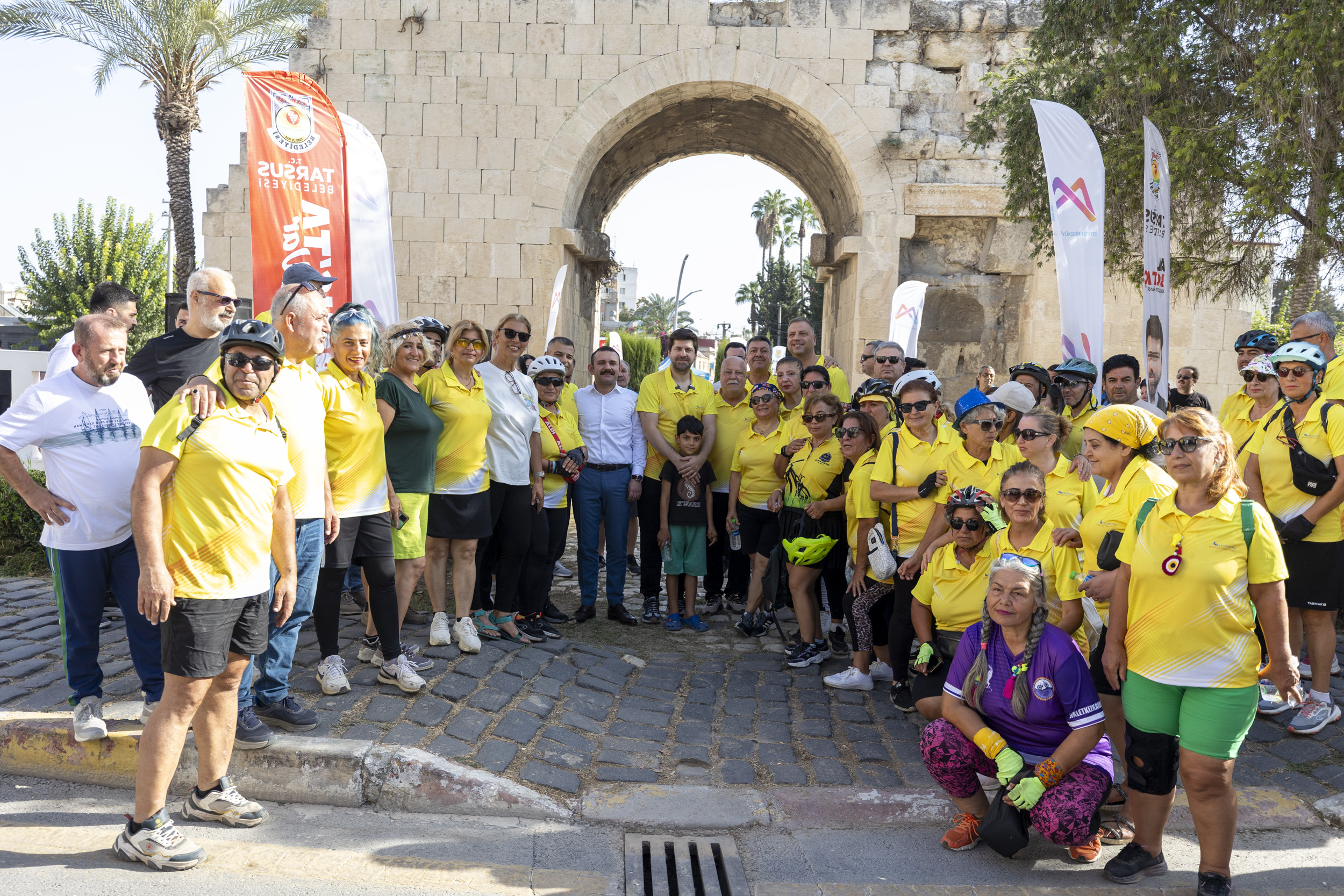. KLEOPATRA BİSİKLET FESTİVALİ RENKLİ GÖRÜNTÜLERLE BAŞLADI