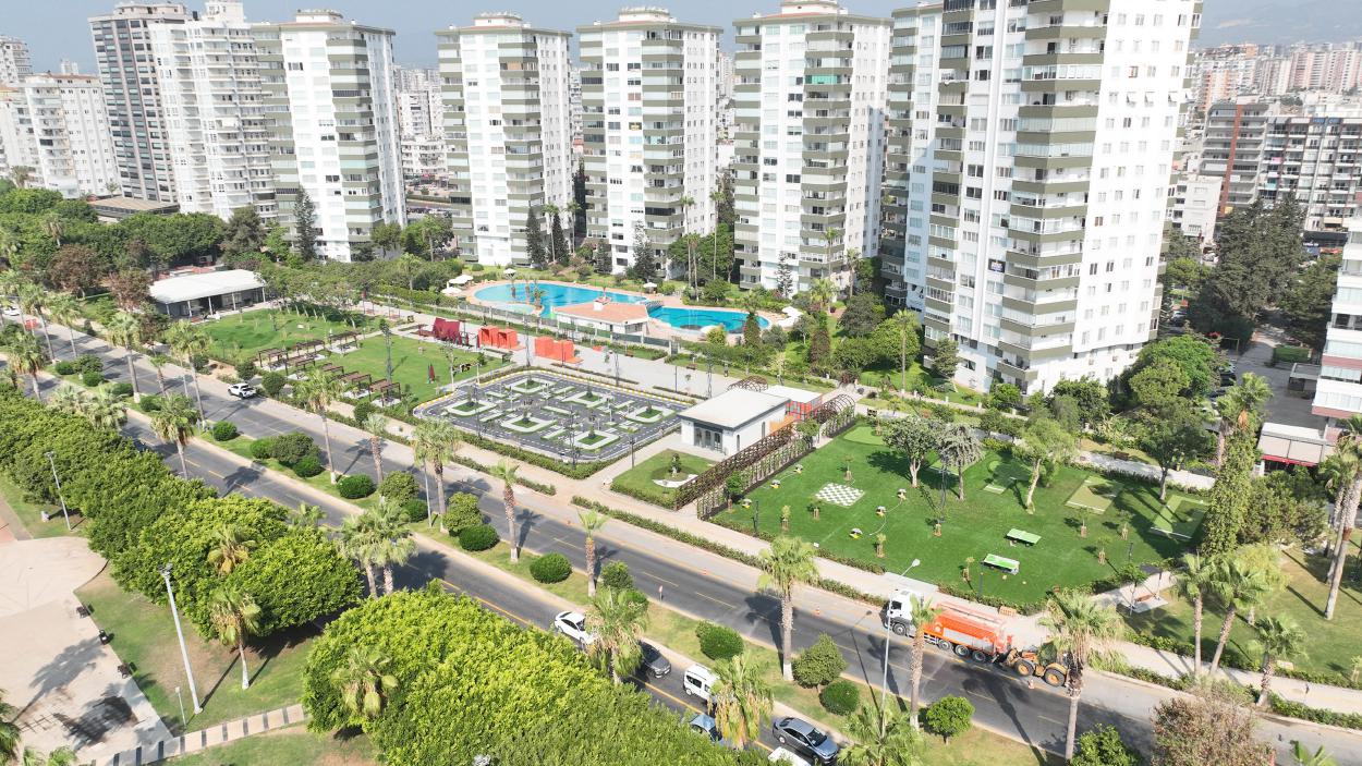 BÜYÜKŞEHİR BELEDİYESİ 2025 YILINDA KENTİN YEŞİL YÜZÜNÜ GENİŞLETTİ