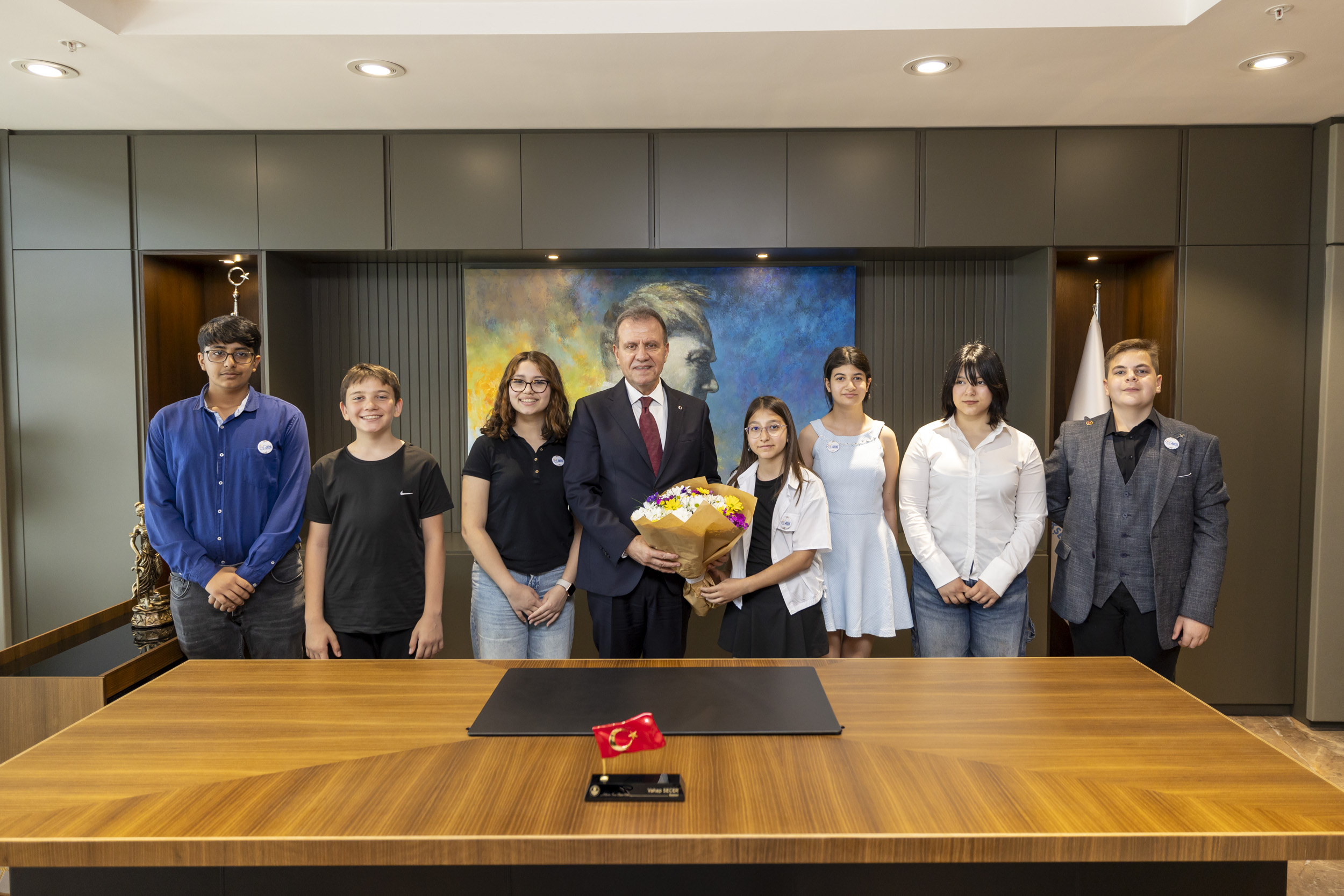 BAŞKAN SEÇER, ÇOCUK BAYRAMI’NDA ÇOCUK MECLİSİ ÜYELERİNİ AĞIRLADI