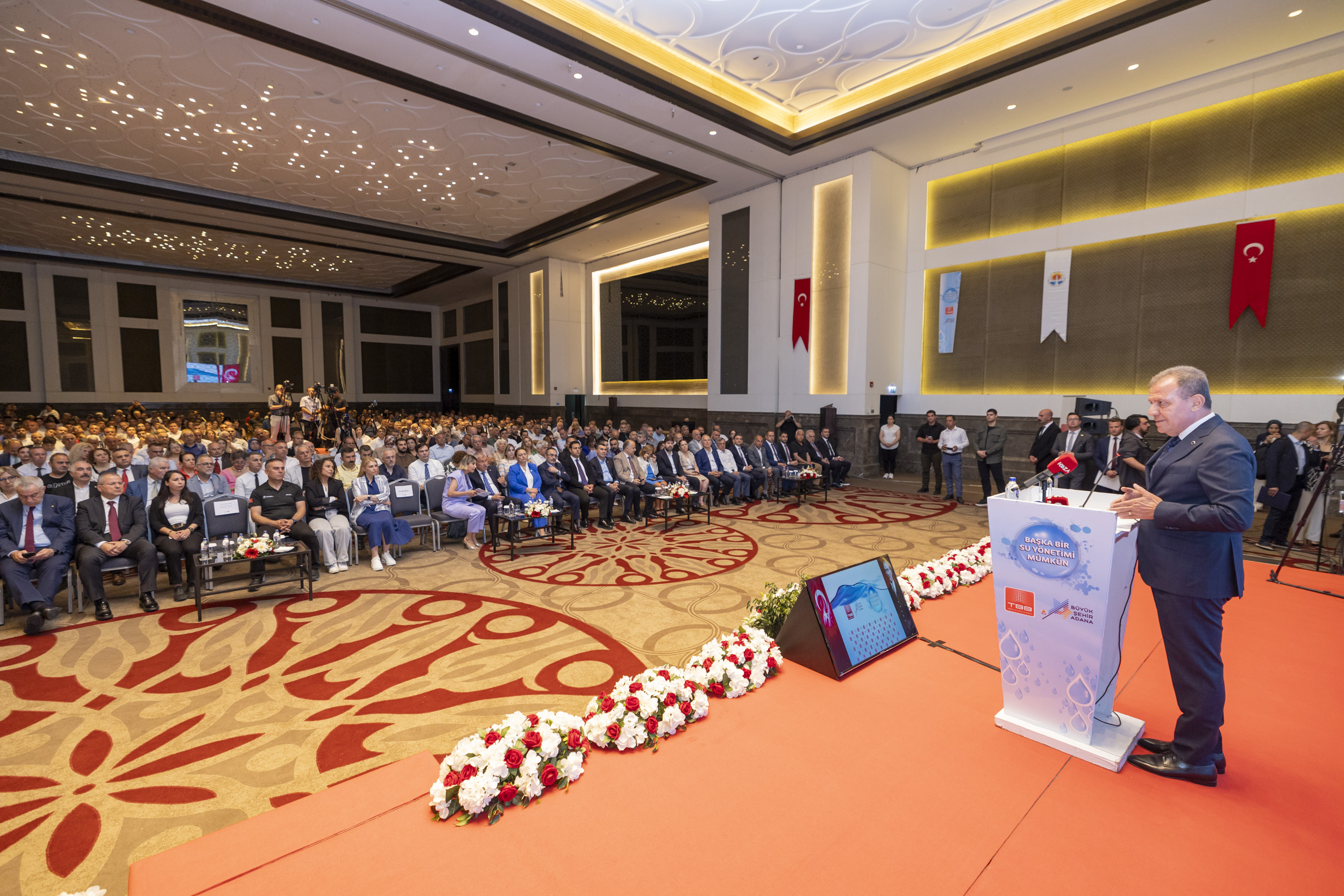 BAŞKAN SEÇER, ‘BAŞKA BİR SU YÖNETİMİ MÜMKÜN PANEL VE SEMİNERİ’NE KATILDI