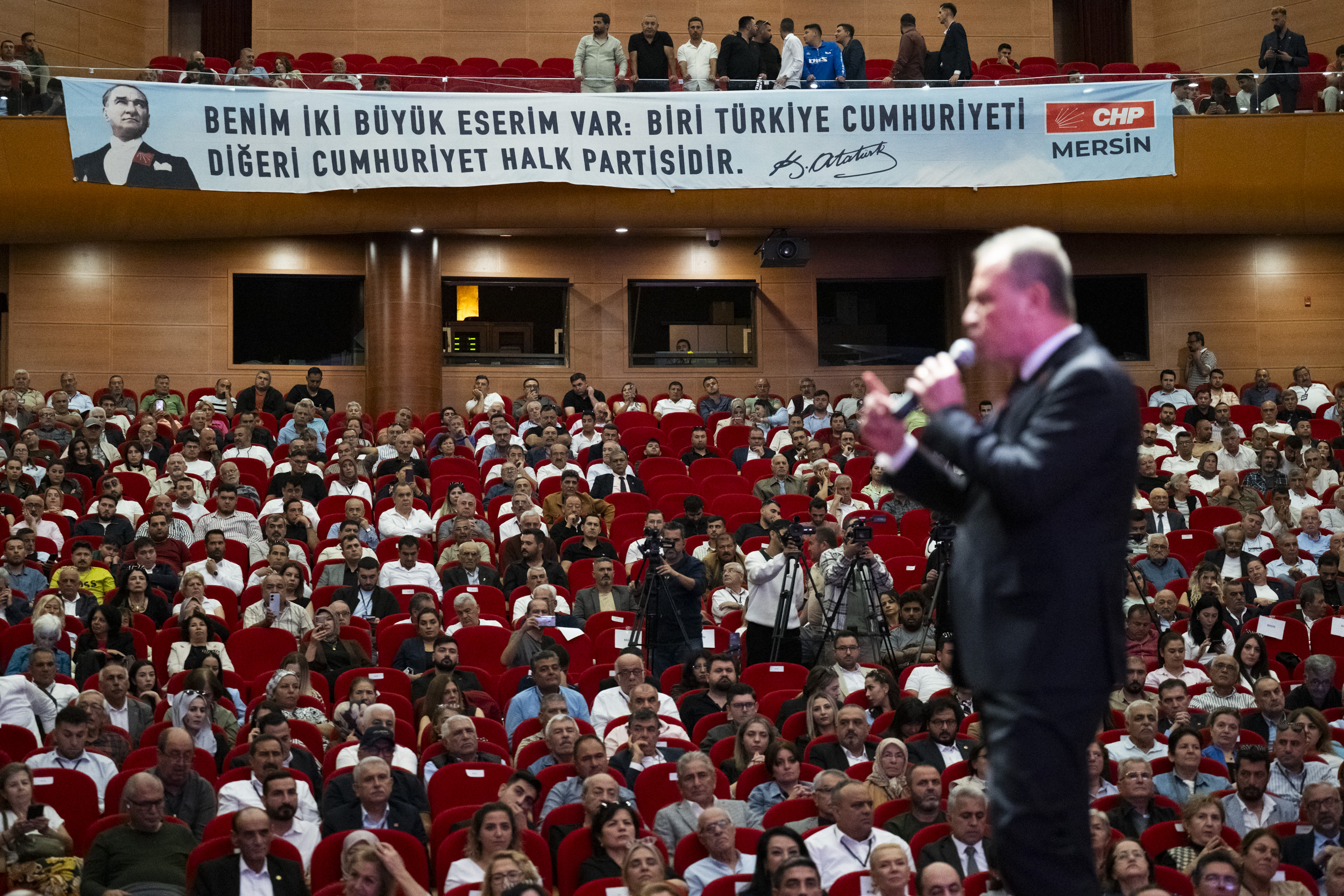 BAŞKAN SEÇER, ‘CHP 39. MERSİN OLAĞAN İL KONGRESİ’NE KATILDI