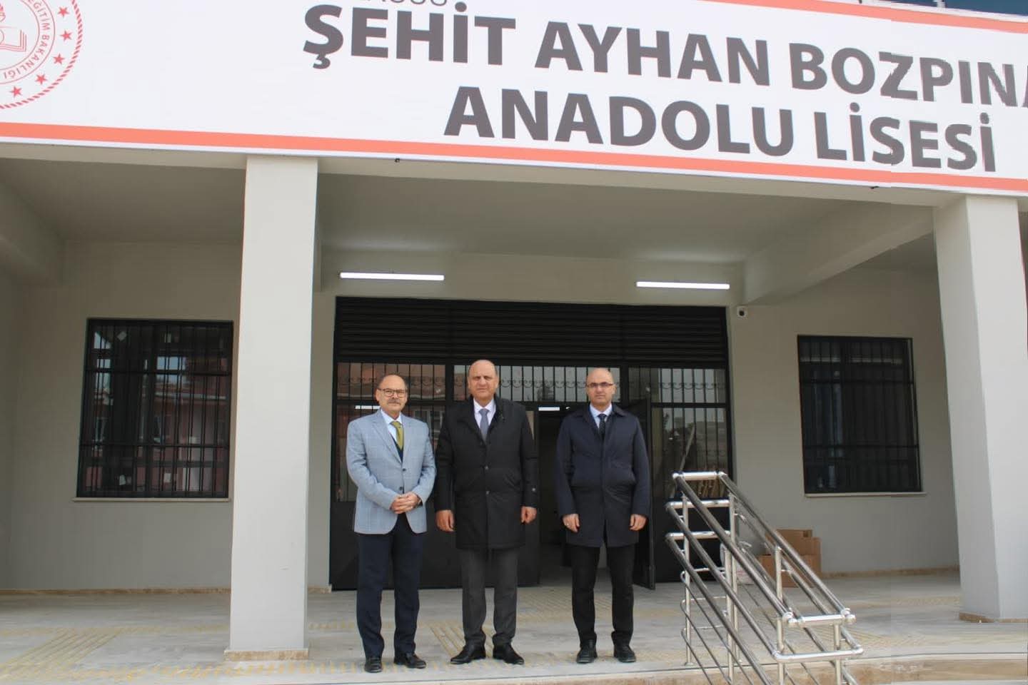 ŞEHİT AYHAN BOZPINAR ANADOLU LİSESİ VE FATİH ANADOLU LİSESİ YENİLENDİ
