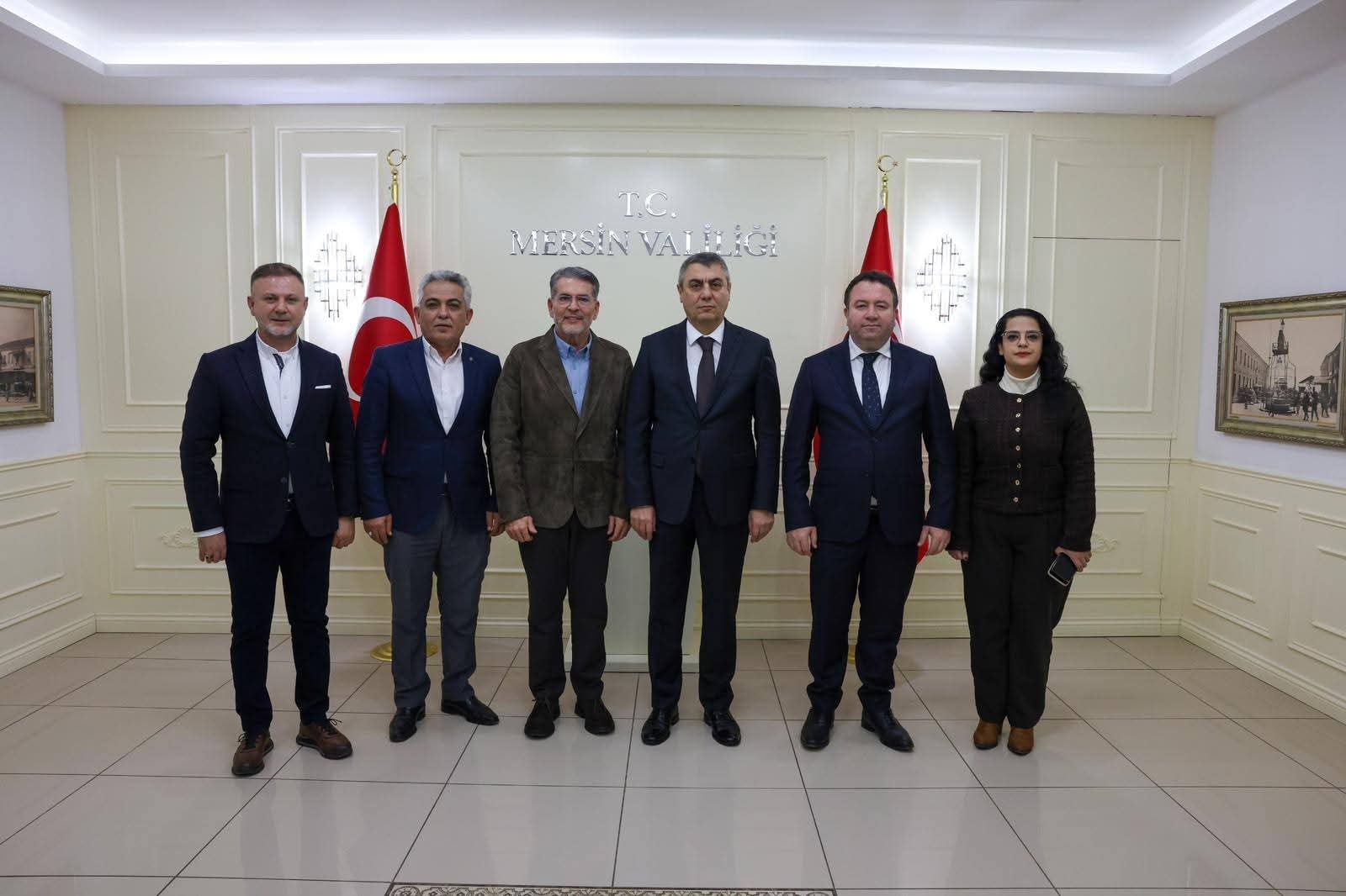 MHP MERSİN MİLLETVEKİLİ DR. LEVENT UYSAL’DAN MEZİTLİ VE ERDEMLİ’DE SEL ZİYARETİ