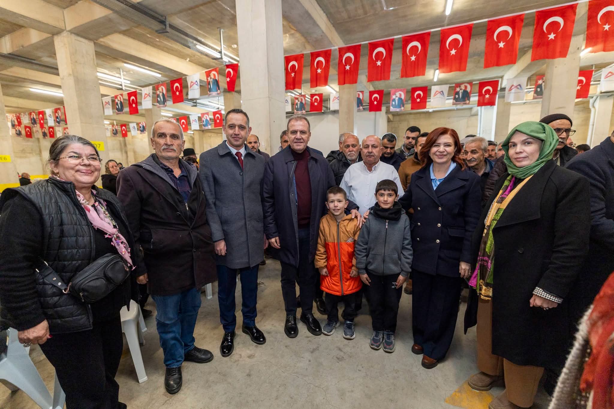 BAŞKAN SEÇER VE MERAL SEÇER ÇAMLIYAYLA’DA İFTAR SOFRASINDA YURTTAŞLARLA BULUŞTU