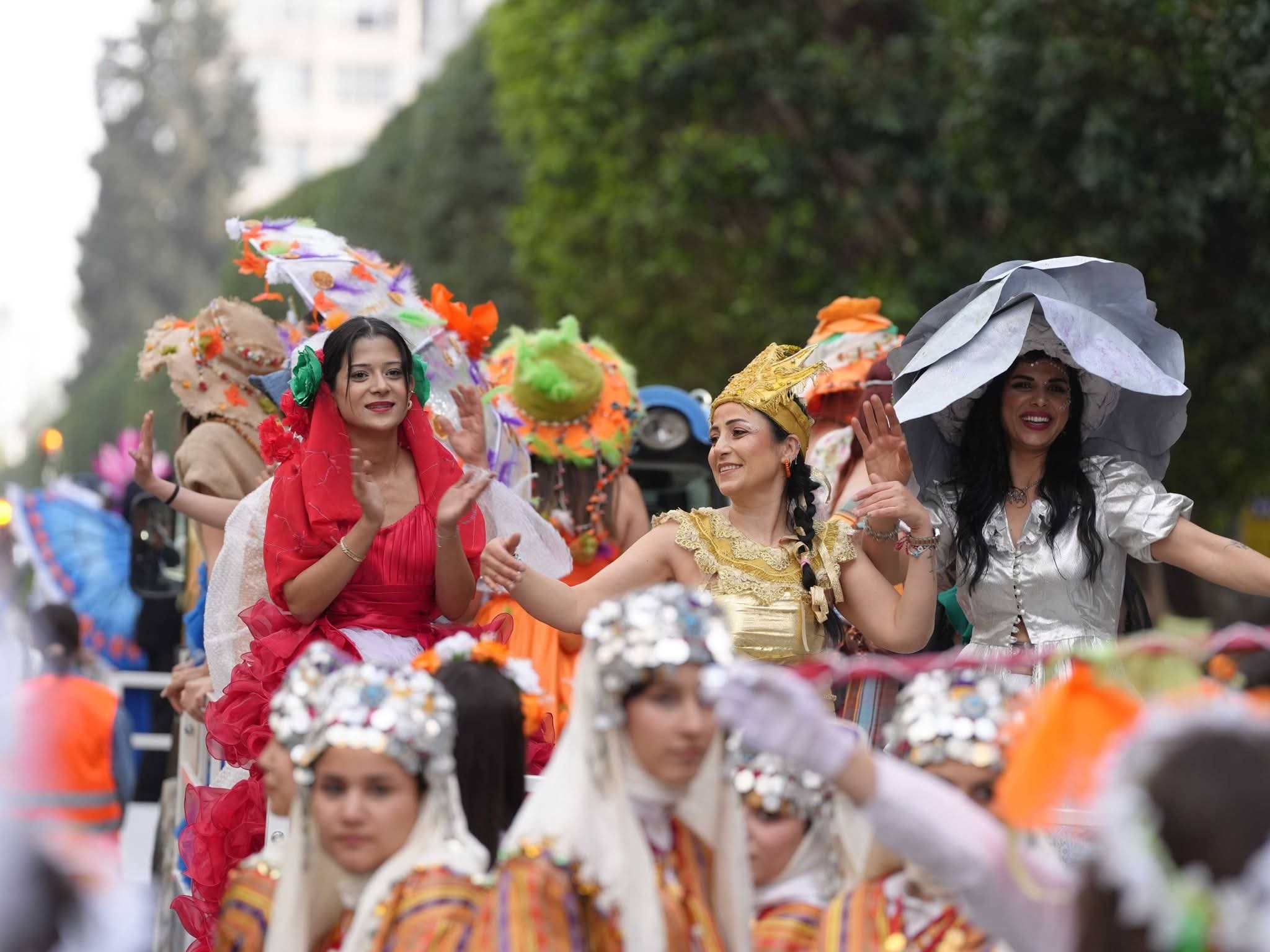 TARSUS BELEDİYESİ’NE PORTAKAL ÇİÇEĞİ FESTİVALİ’NDE ÖDÜL