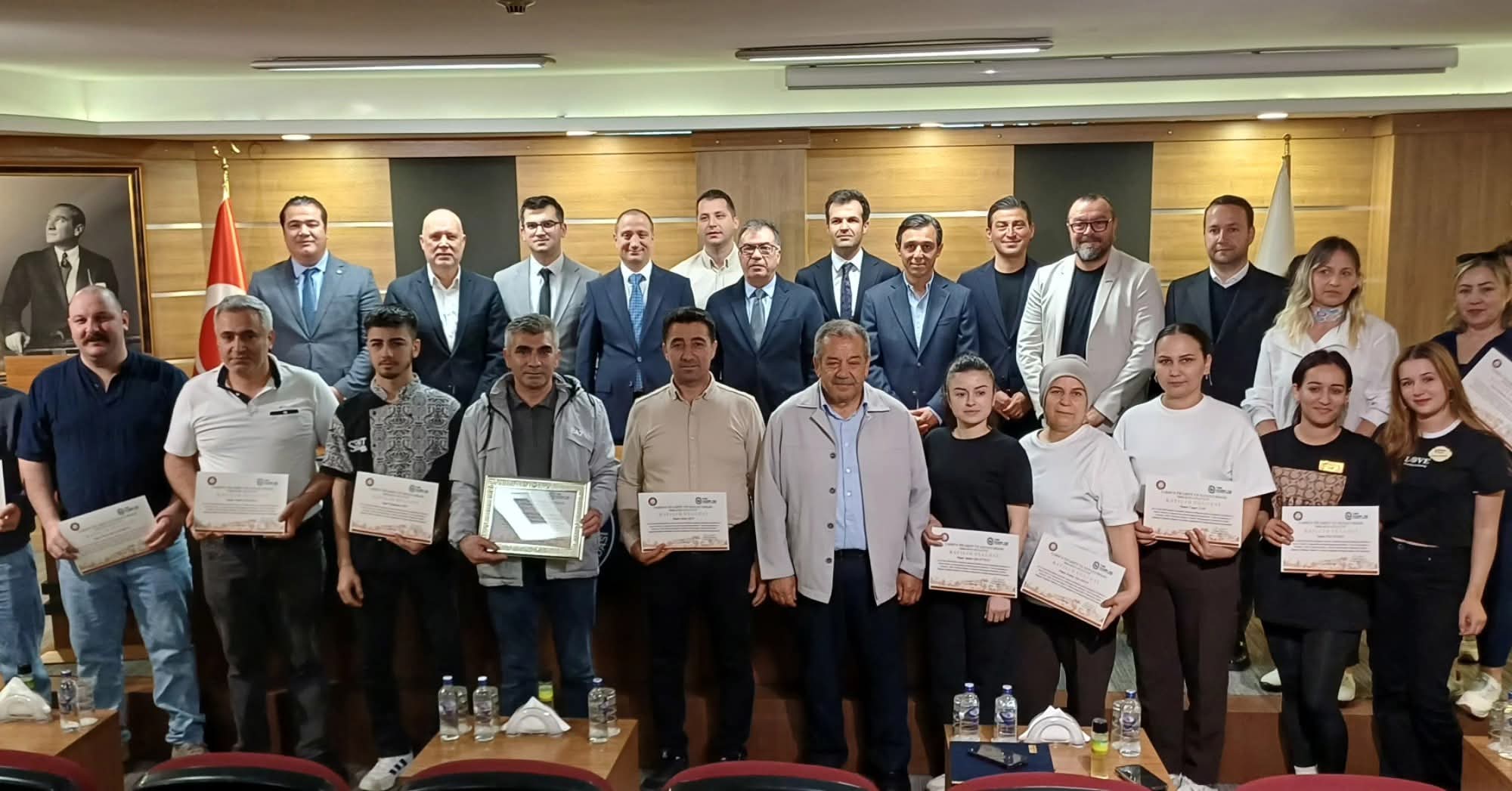 KAPASİTE GELİŞTİRME EĞİTİMİ SERTİFİKALARI KATILIMCILARA VERİLDİ