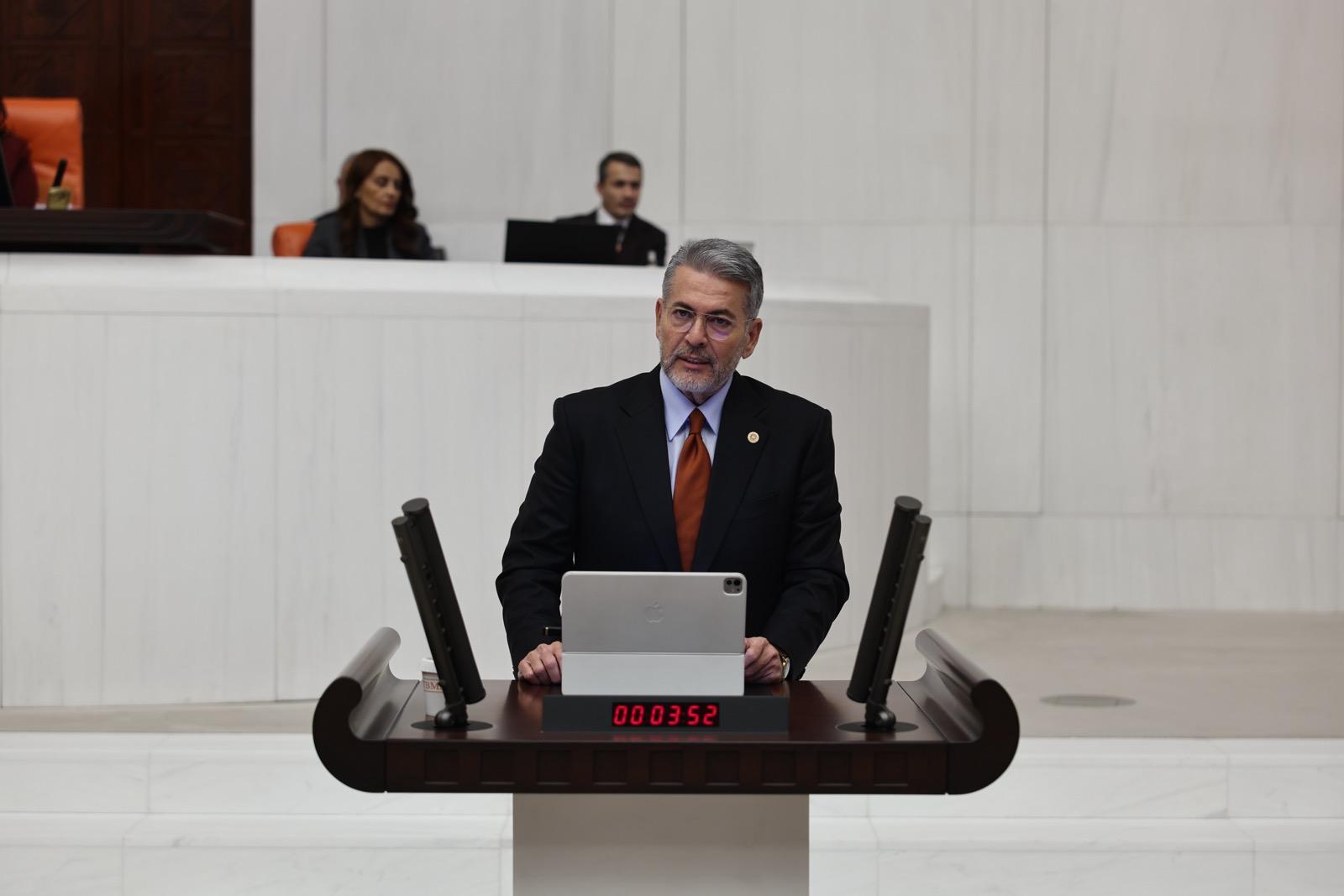 MHP MERSİN MİLLETVEKİLİ VE MYK ÜYESİ DR. LEVENT UYSAL 29 EKİM CUMHURİYET BAYRAMI’NI KUTLADI