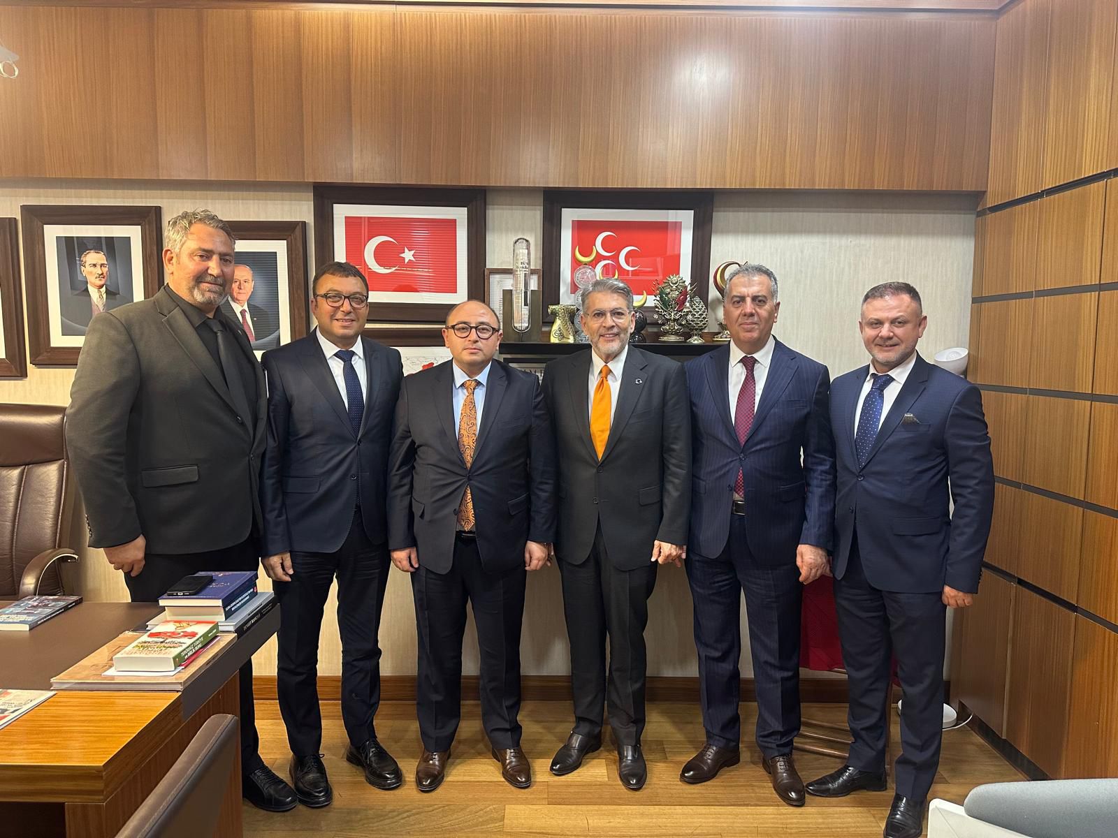 MİLLİYETCİ HAREKET PARTİSİ MERSİN MİLLETVEKİLİ LEVENT UYSAL'A MERSİN HEYETİNDEN ZİYARET