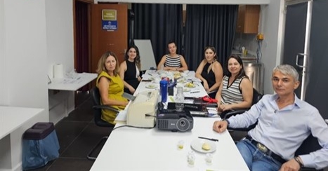 HER KÖYE BİR PANELİST ”