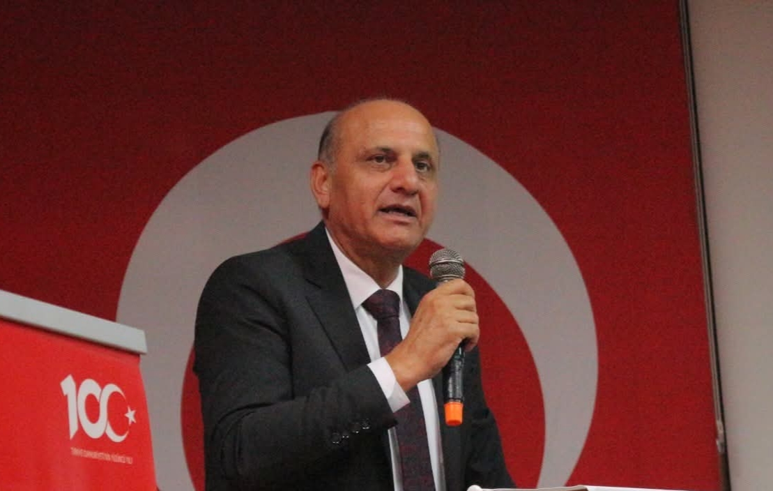 TARSUS İLÇE MİLLÎ EĞİTİM MÜDÜRÜ MUSTAFA ANTEPLİOĞLU'NUN 30 AĞUSTOS ZAFER BAYRAMI KUTLAMA MESAJI