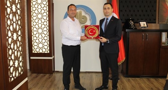 ÇAMLIYAYLA KAYMAKAMI VELİ AVCI’ DAN TARSUS TİCARET BORSASI’NA ZİYARET