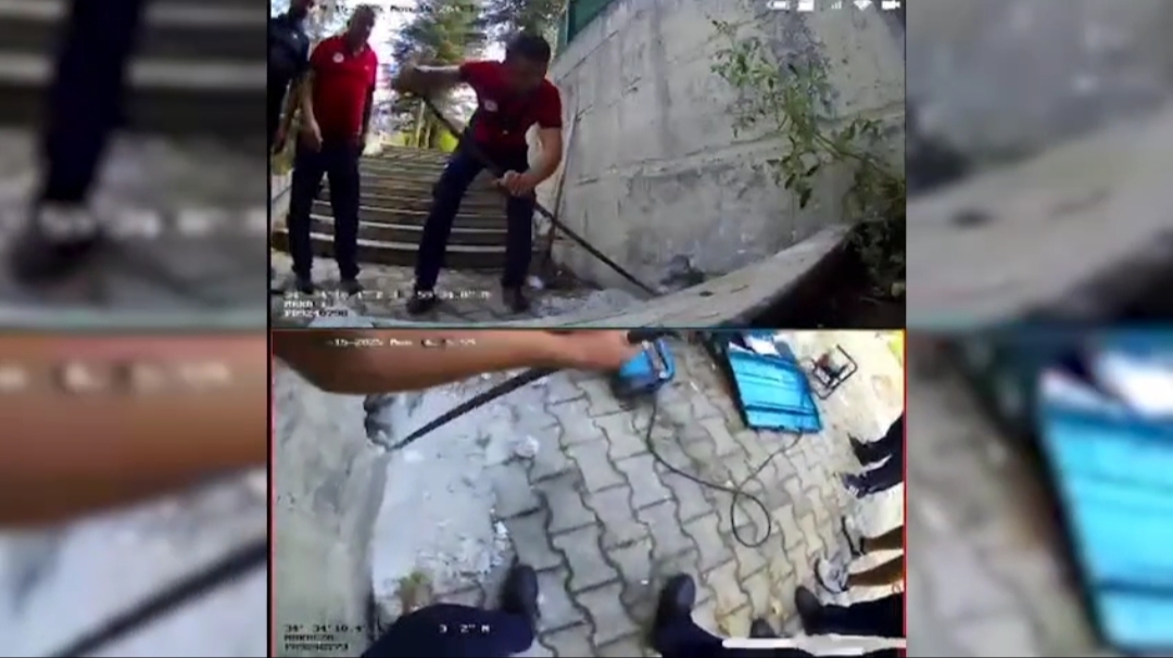 BETON BLOK ARASINDA SIKIŞAN YAVRU KEDİYİ MERSİN BÜYÜKŞEHİR İTFAİYESİ KURTARD