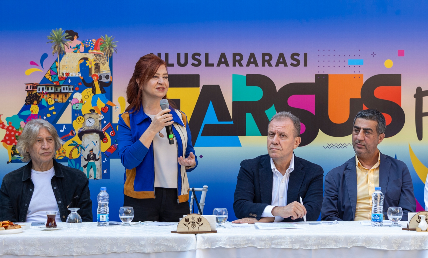 BAŞKAN SEÇER VE MERAL SEÇER, TURİZM ACENTELERİ VE OTEL İŞLETMELERİNİN TEMSİLCİLERİ İLE BİR ARAYA GELDİ