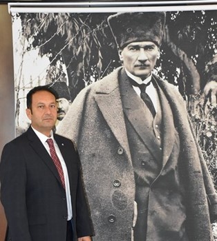 TİCARET BORSASI BAŞKANI TEKE’DEN, TARSUS’UN KURTULUŞ GÜNÜ MESAJI