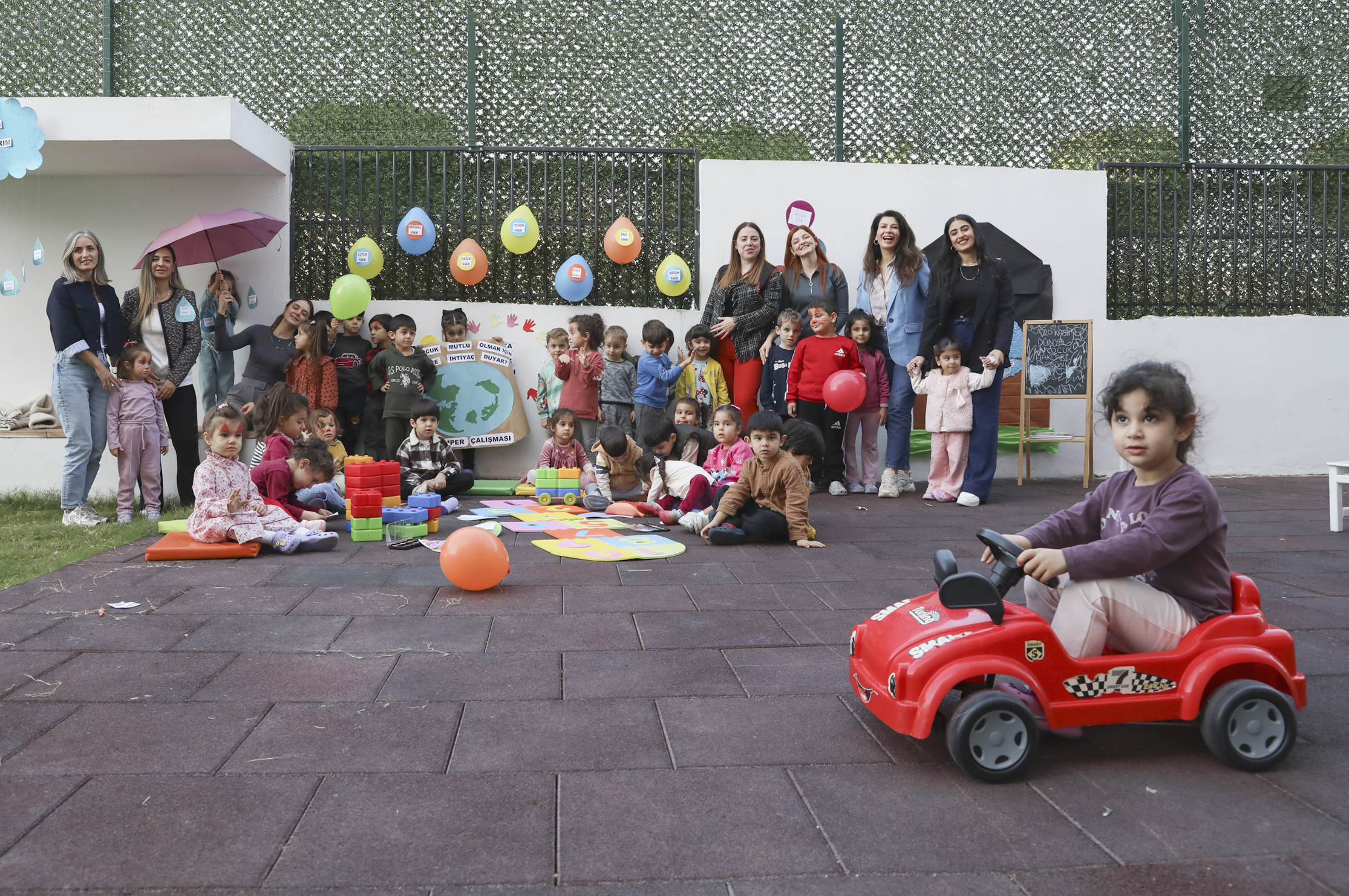 MERSİN BÜYÜKŞEHİR, DÜNYA ÇOCUK HAKLARI GÜNÜ’NDE ÇOCUKLARA HAKLARINI ÖĞRETTİ