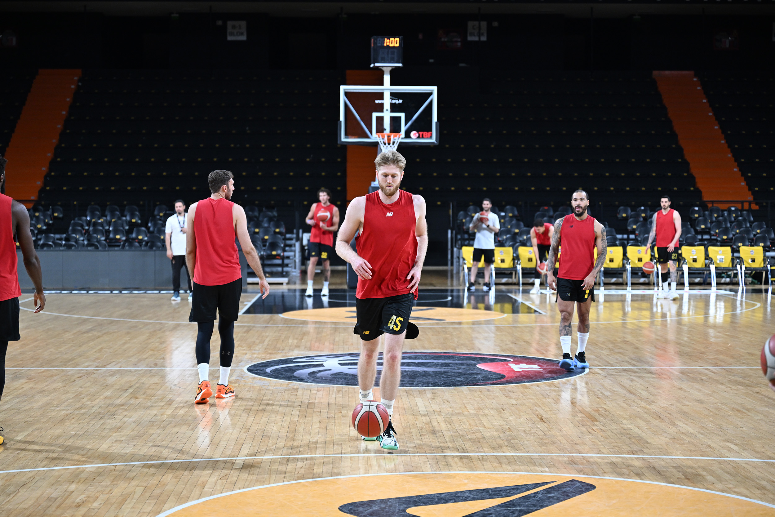 MSK PLAY-OFF SAHNESİNDE!