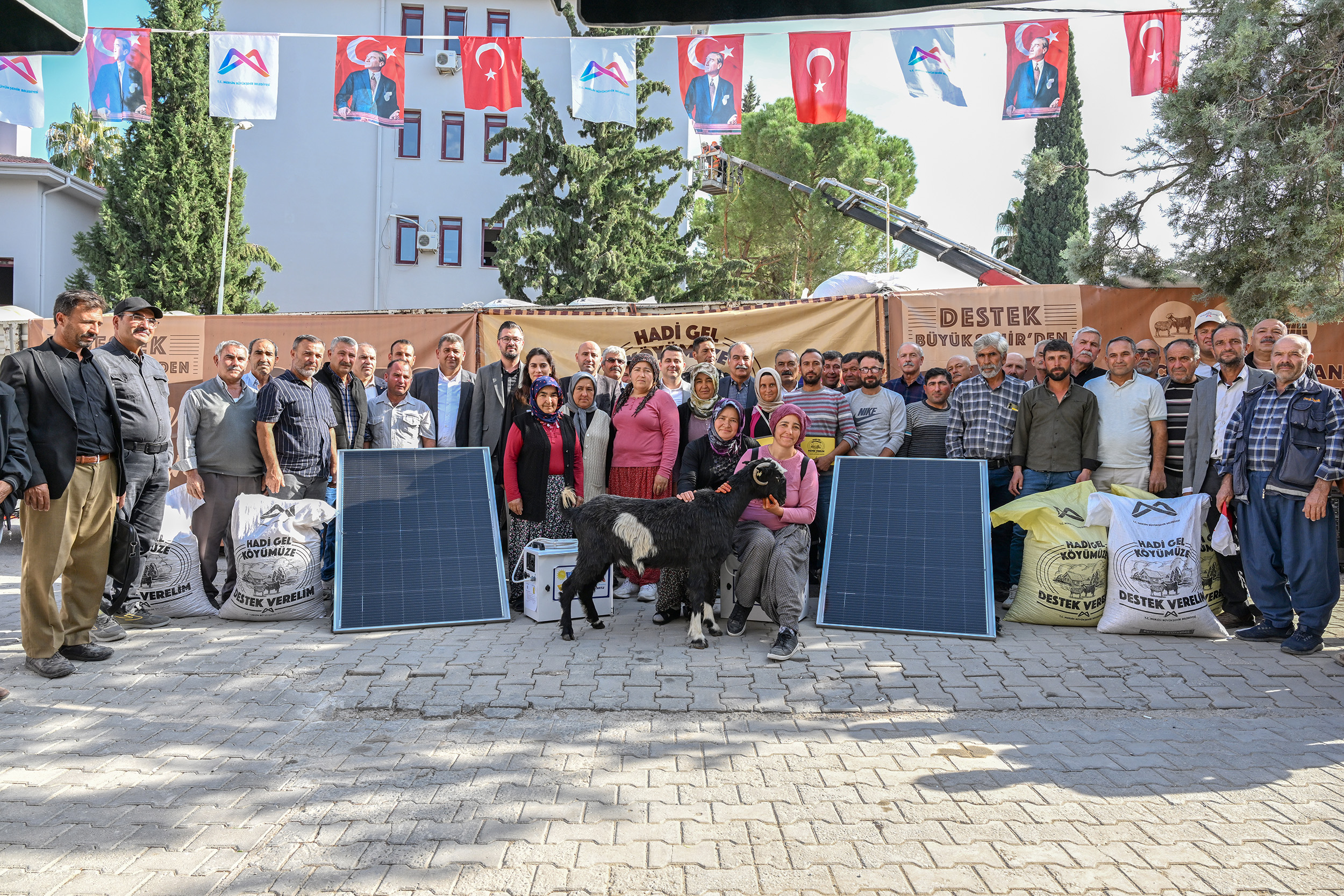 HADİ GEL KÖYÜMÜZE DESTEK VERELİM’ PROJESİYLE ÜRETİCİNİN YÜZÜ GÜLÜYOR